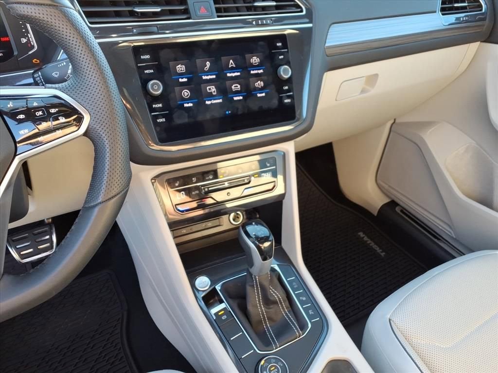 2024 Volkswagen Tiguan SEL R-Line