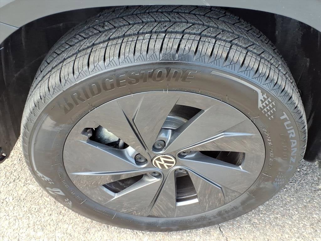 2025 Volkswagen Taos S