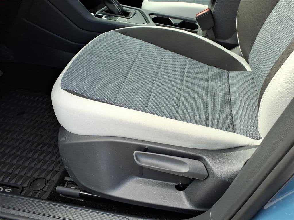 2025 Volkswagen Taos S