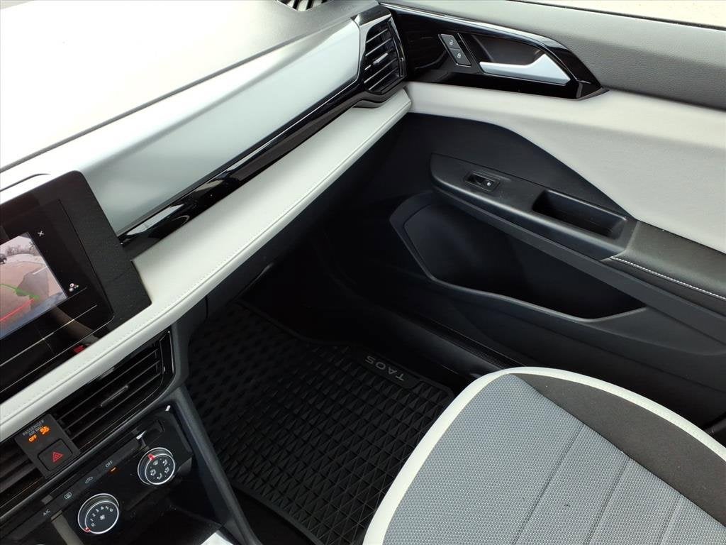 2025 Volkswagen Taos S