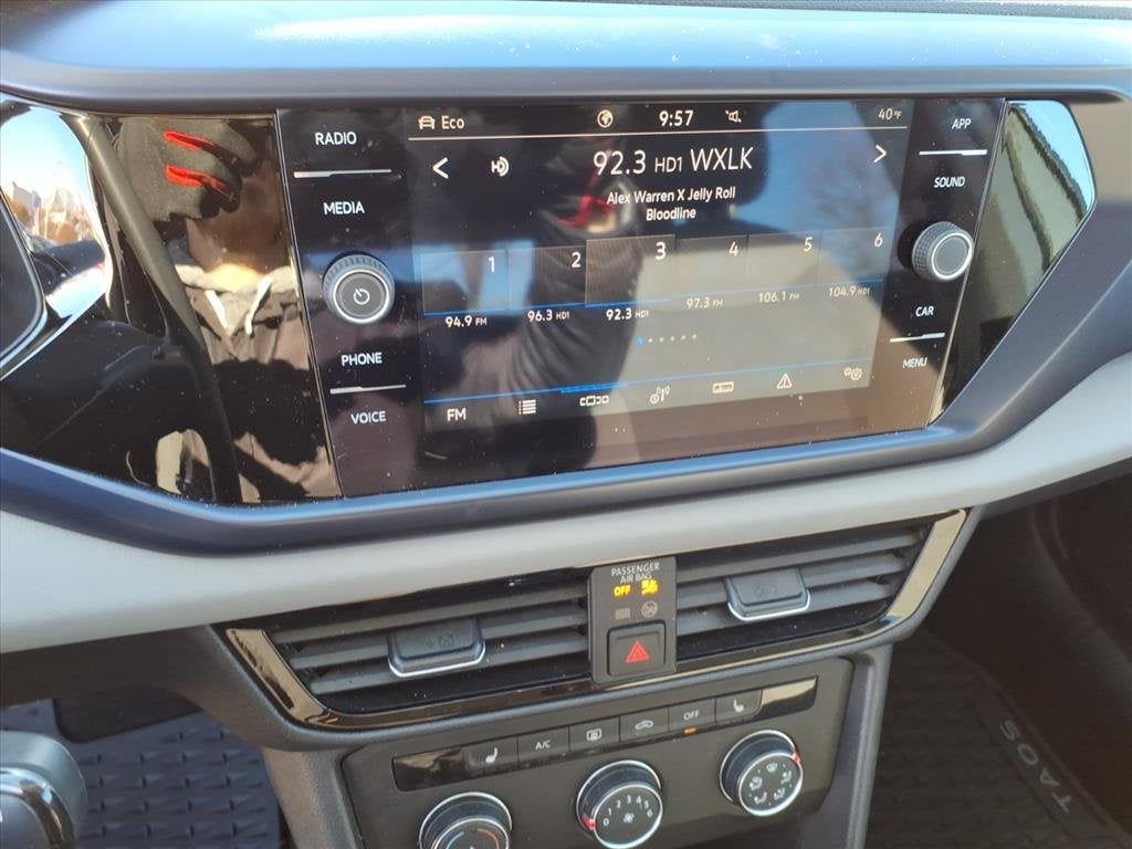 2022 Volkswagen Taos SE