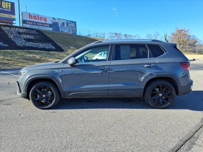 2022 Volkswagen Taos SE