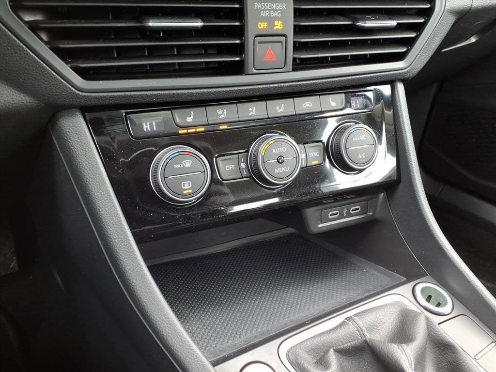 2023 Volkswagen Jetta SE