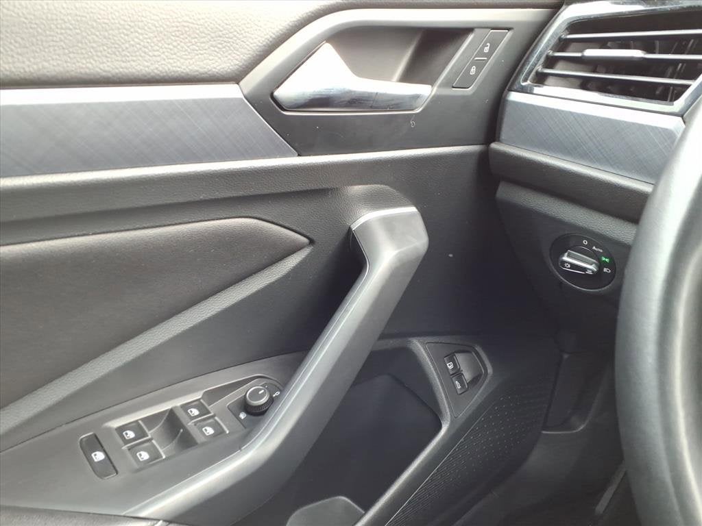 2023 Volkswagen Jetta SE