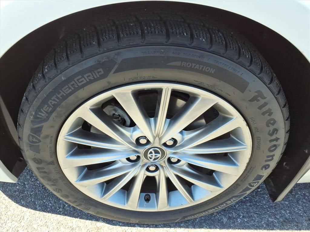 2018 Toyota Avalon Hybrid Limited