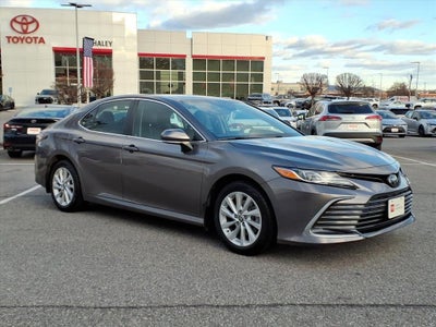 2022 Toyota Camry LE