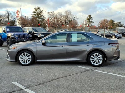 2022 Toyota Camry LE