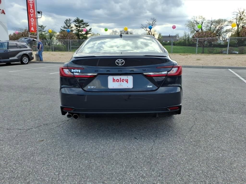 2025 Toyota Camry SE