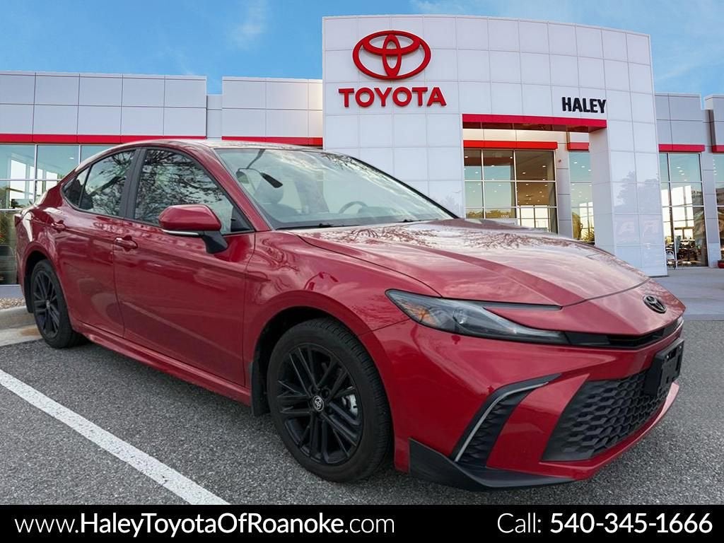 2025 Toyota Camry SE