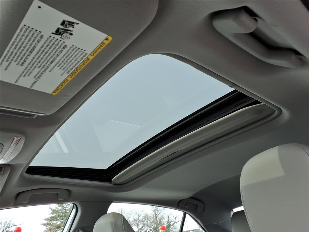 2022 Toyota Camry Hybrid XLE