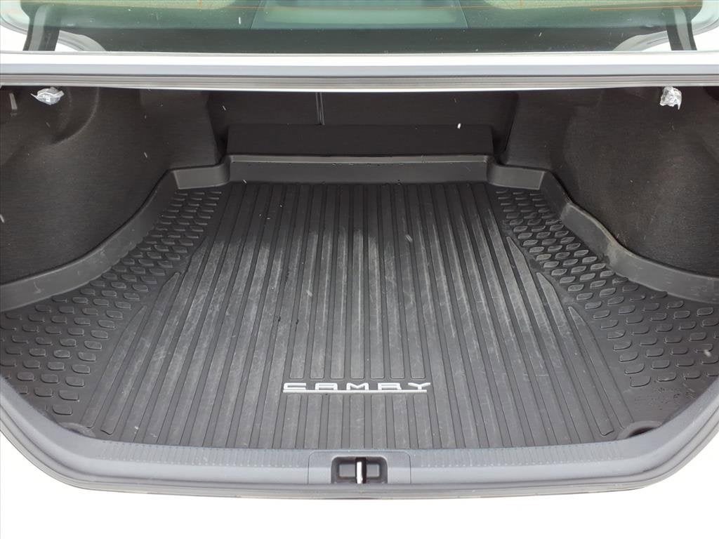 2022 Toyota Camry Hybrid XLE