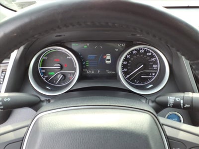 2022 Toyota Camry Hybrid XLE