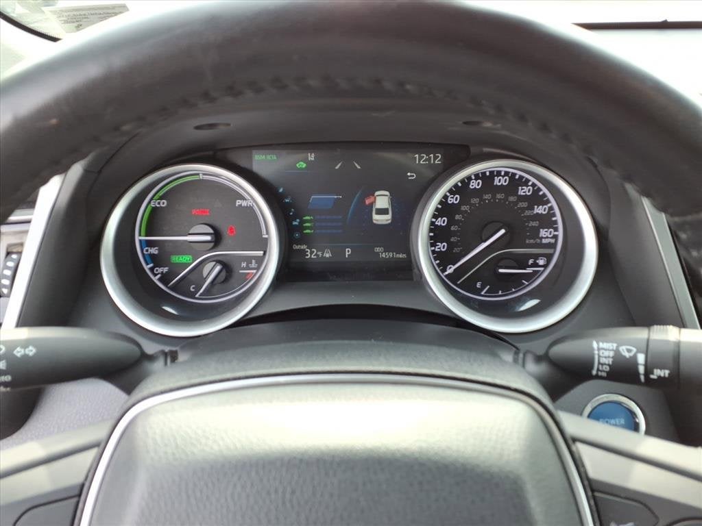 2022 Toyota Camry Hybrid XLE