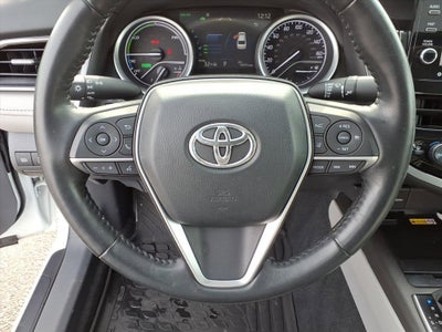 2022 Toyota Camry Hybrid XLE