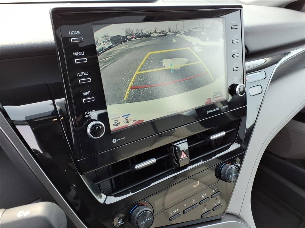 2022 Toyota Camry Hybrid XLE