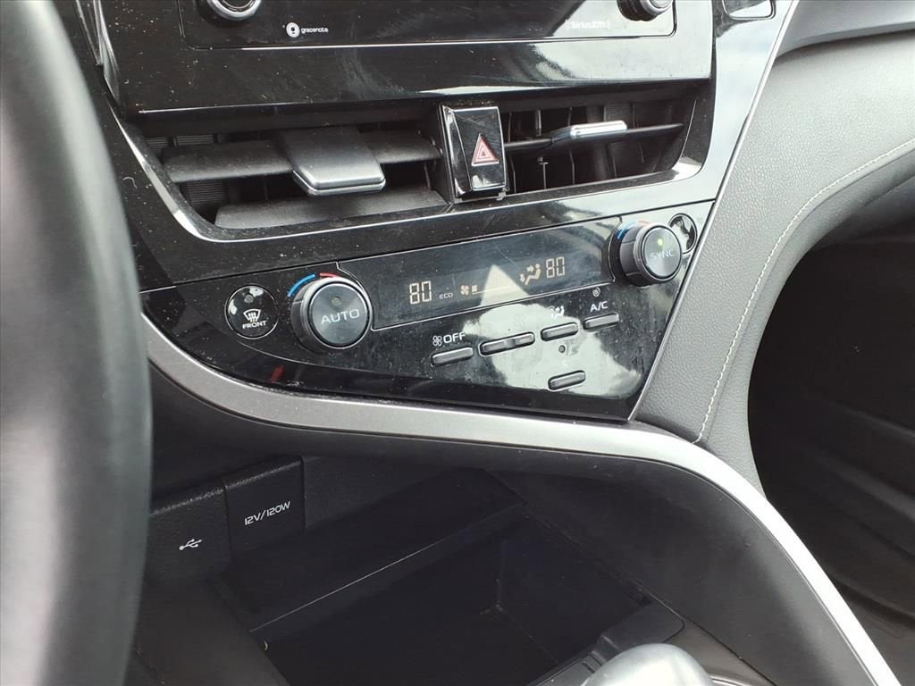 2023 Toyota Camry SE Nightshade