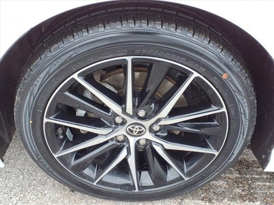 2022 Toyota Camry Hybrid SE