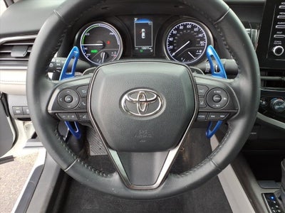 2022 Toyota Camry Hybrid SE
