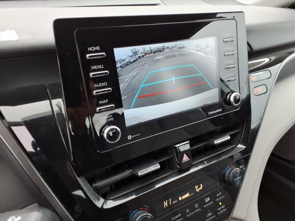 2022 Toyota Camry Hybrid SE