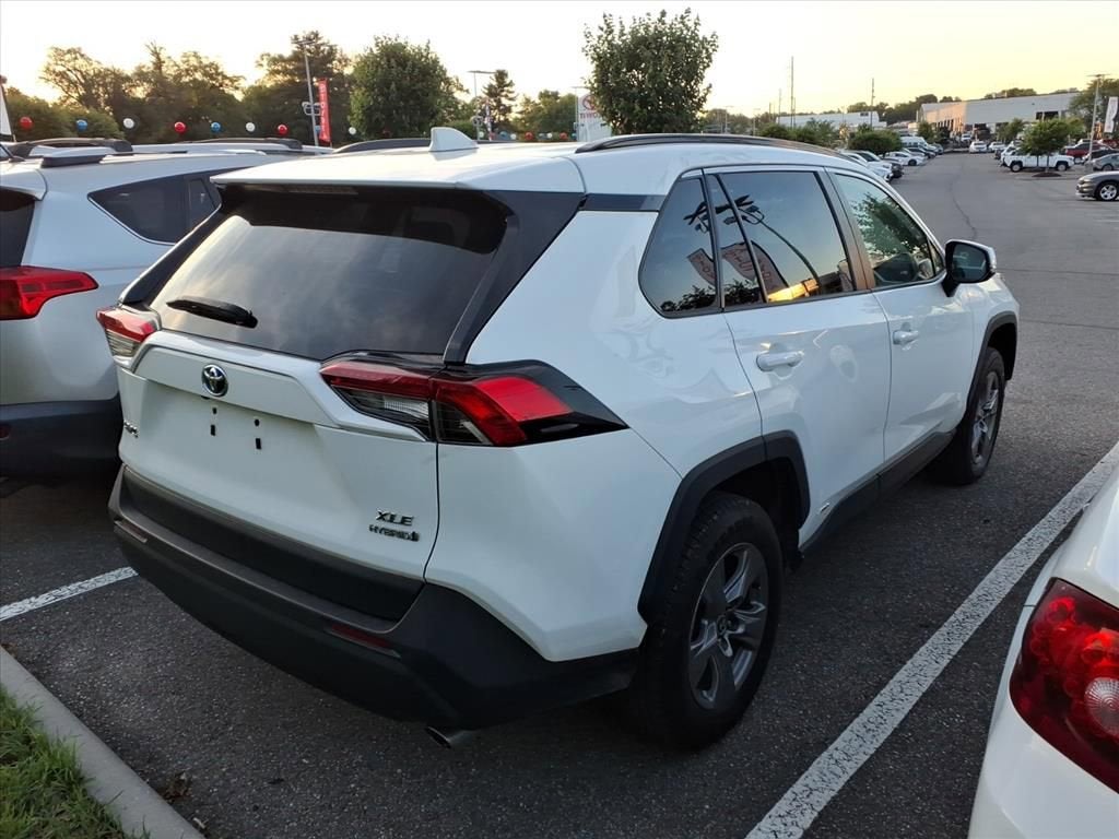 2023 Toyota RAV4 Hybrid XLE