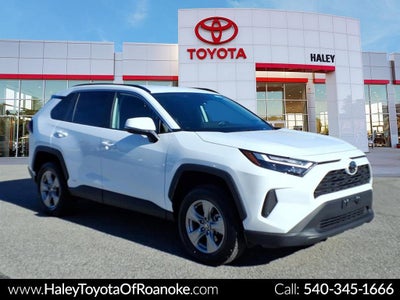 2025 Toyota RAV4 Hybrid XLE