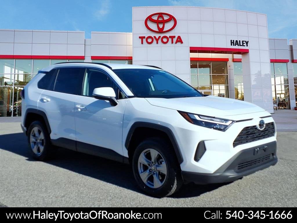 2025 Toyota RAV4 Hybrid XLE