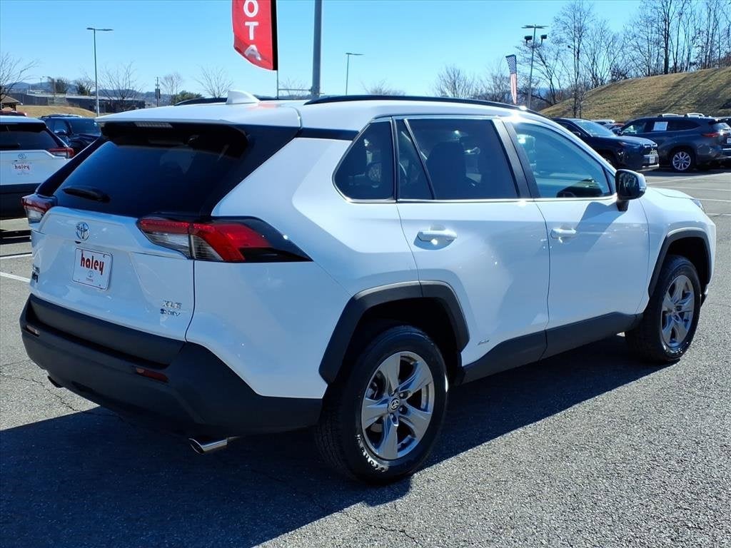 2025 Toyota RAV4 Hybrid XLE
