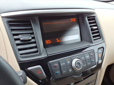 2016 Nissan Pathfinder S