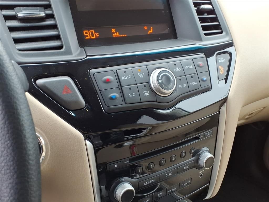 2016 Nissan Pathfinder S