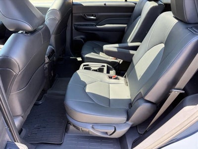 2025 Toyota Grand Highlander XLE