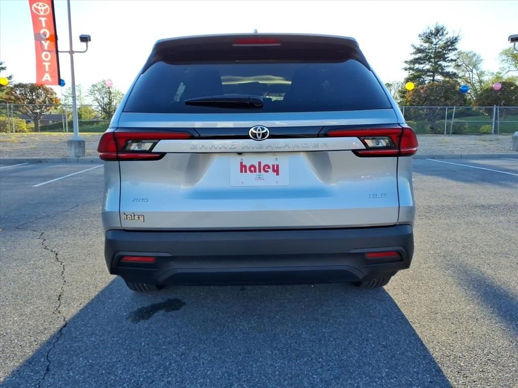 2025 Toyota Grand Highlander XLE