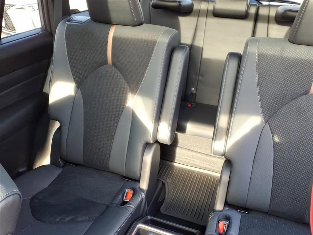 2025 Toyota Grand Highlander Hybrid MAX Platinum