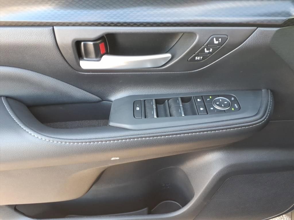 2025 Toyota Grand Highlander Hybrid MAX Platinum