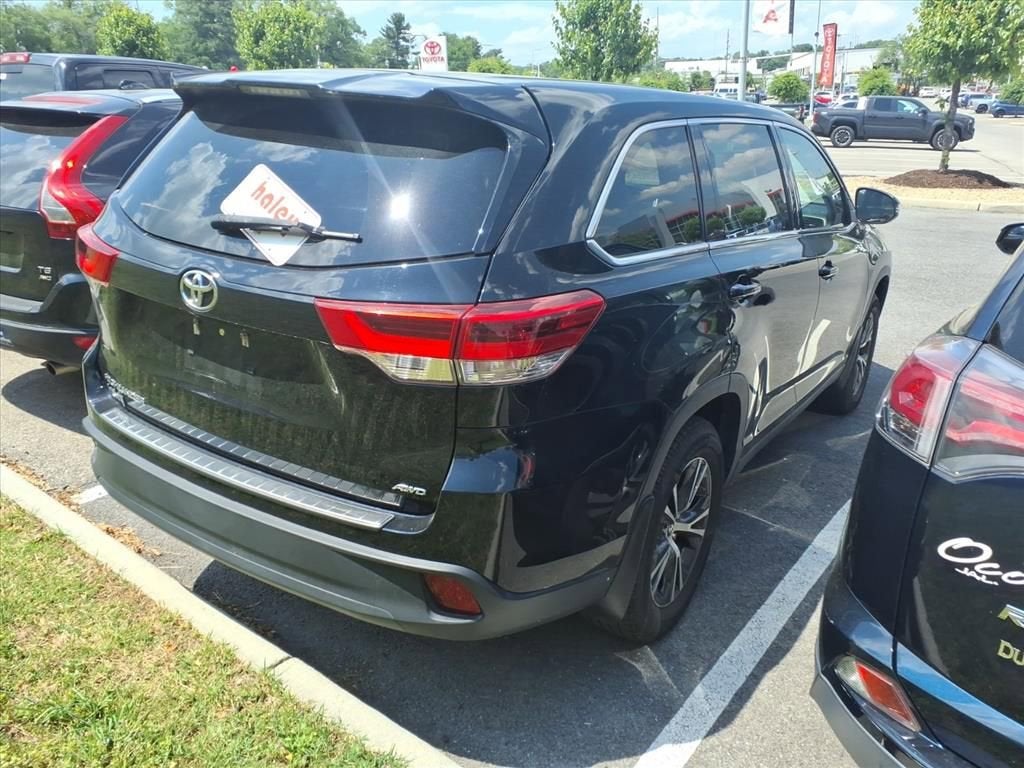 2019 Toyota Highlander LE