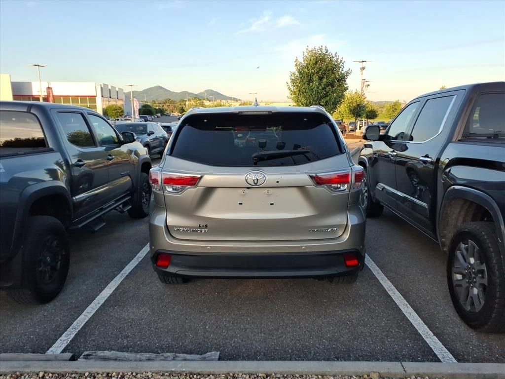 2016 Toyota Highlander Limited Platinum
