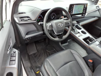2022 Toyota Sienna XSE