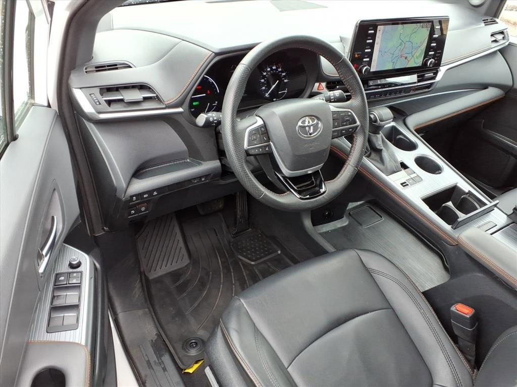2022 Toyota Sienna XSE