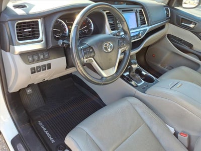 2019 Toyota Highlander Limited Platinum