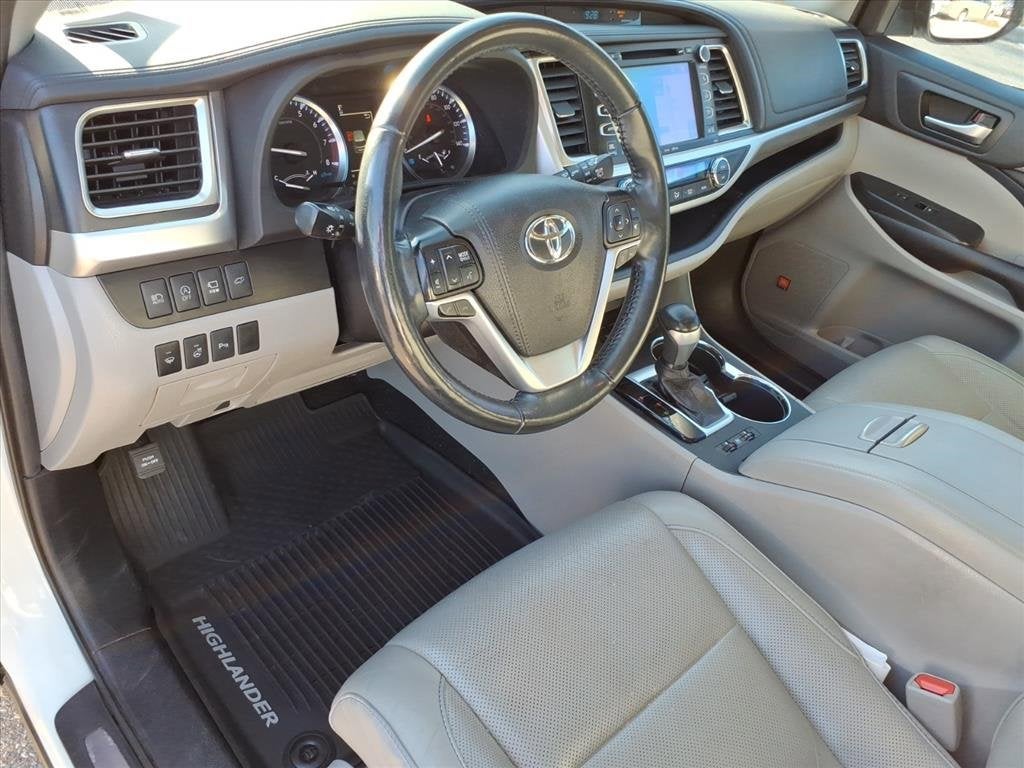 2019 Toyota Highlander Limited Platinum