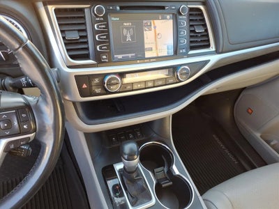 2019 Toyota Highlander Limited Platinum