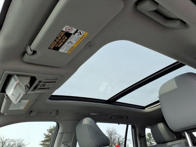 2024 Toyota Highlander Hybrid Platinum