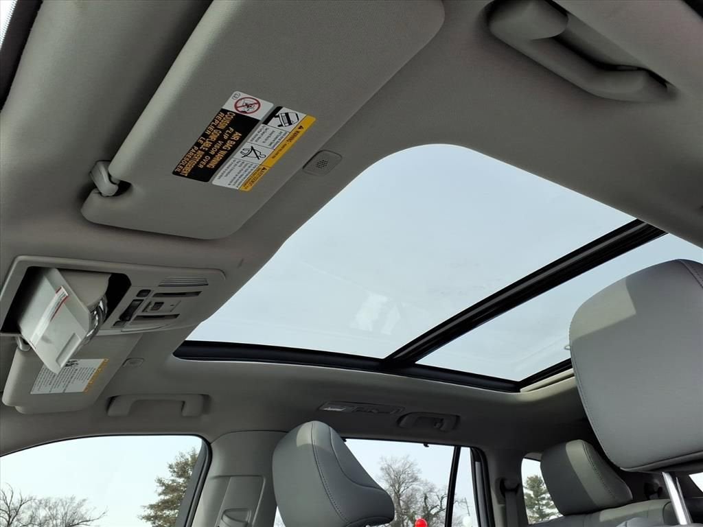 2024 Toyota Highlander Hybrid Platinum