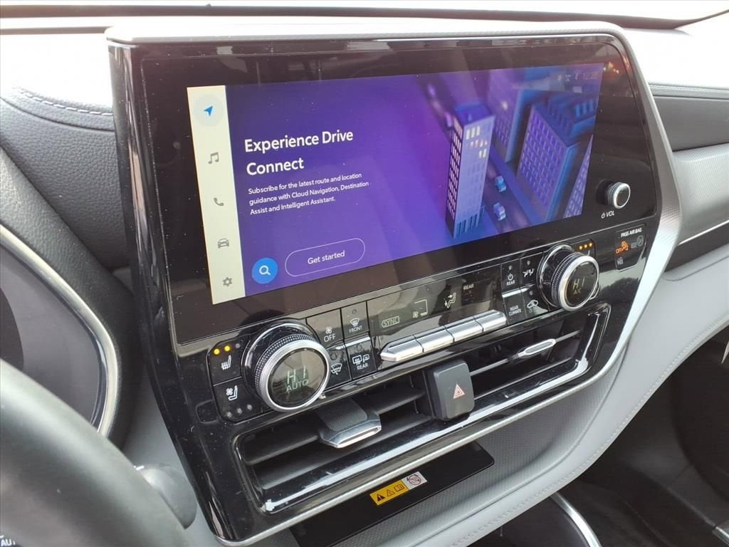 2024 Toyota Highlander Hybrid Platinum