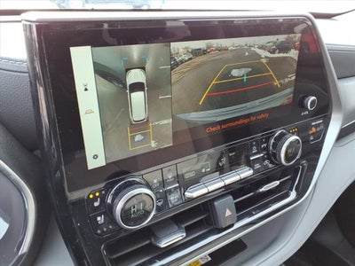 2024 Toyota Highlander Hybrid Platinum
