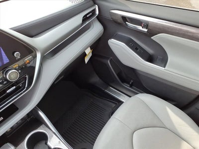 2024 Toyota Highlander Hybrid Platinum
