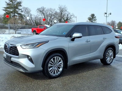 2024 Toyota Highlander Hybrid Platinum