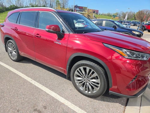 2021 Toyota Highlander Hybrid Platinum