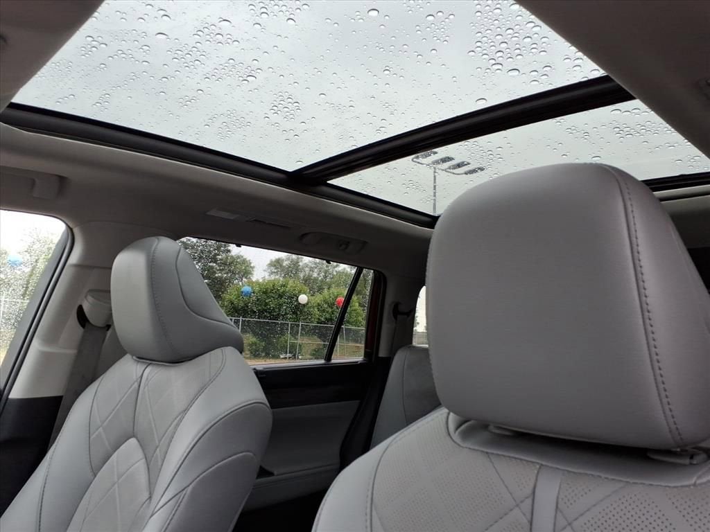 2021 Toyota Highlander Hybrid Platinum