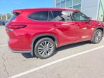 2021 Toyota Highlander Hybrid Platinum