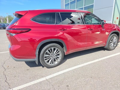2021 Toyota Highlander Hybrid Platinum